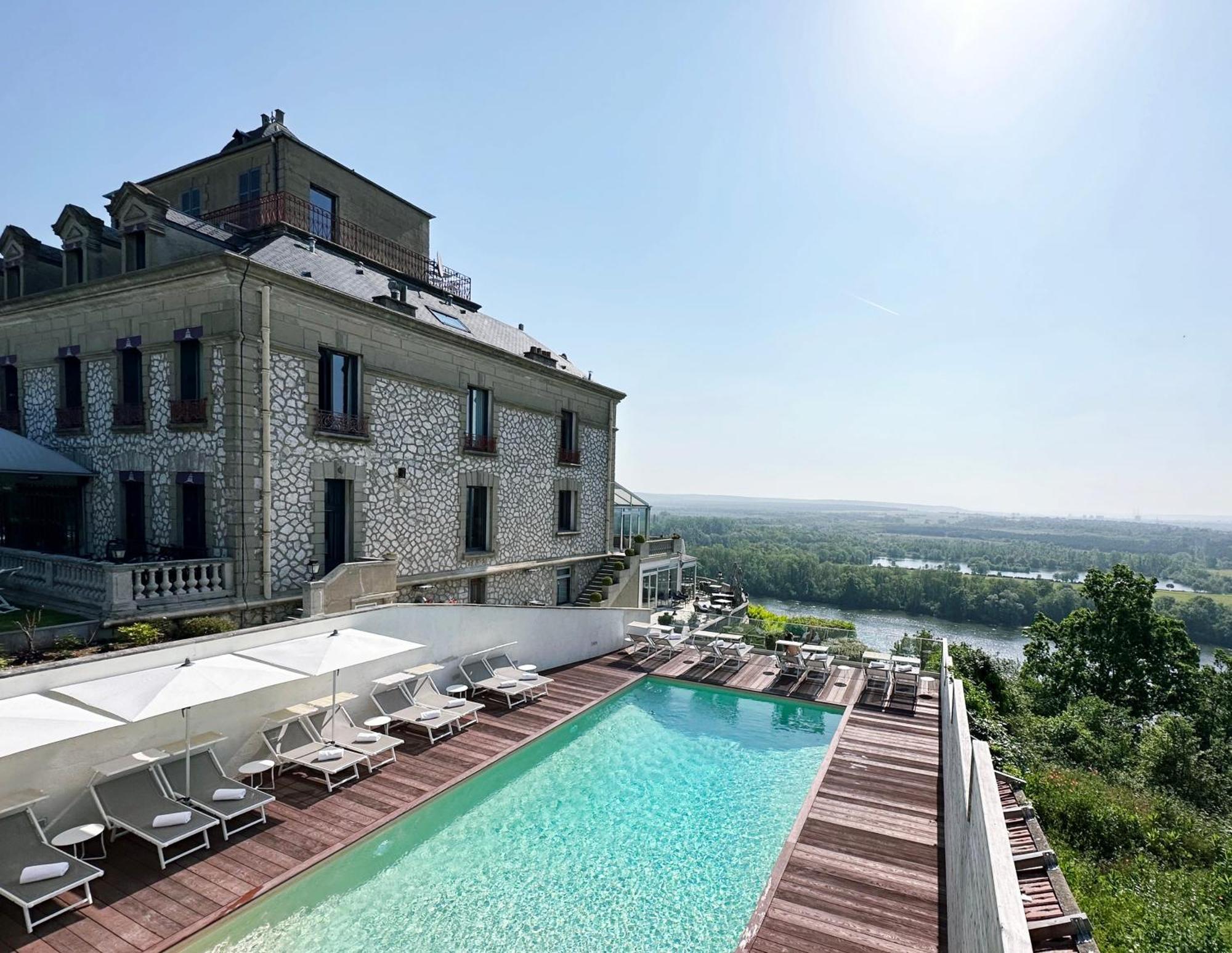 Domaine De La Corniche Hotel Rolleboise Exterior foto